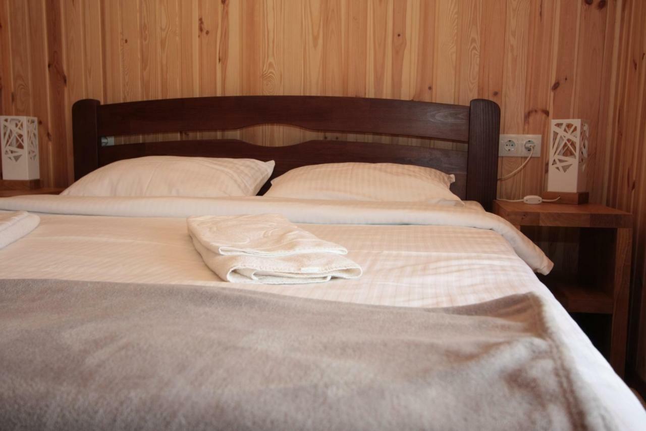 Ostrivky Hotel Svityaz' Ngoại thất bức ảnh